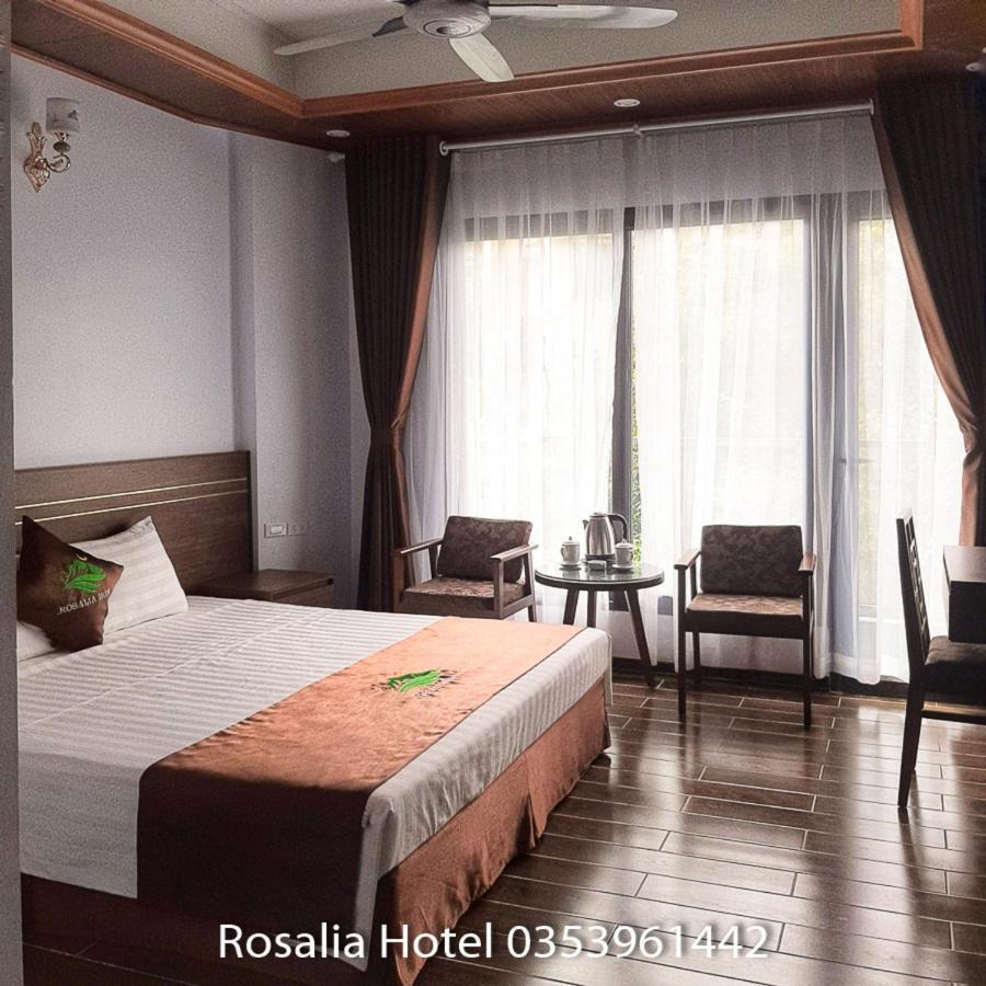 ホテルKhach San Rosalia Tam Ðảo エクステリア 写真